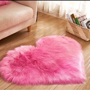 Pink Luxurious Heart ShapedMat 15” New In Bag